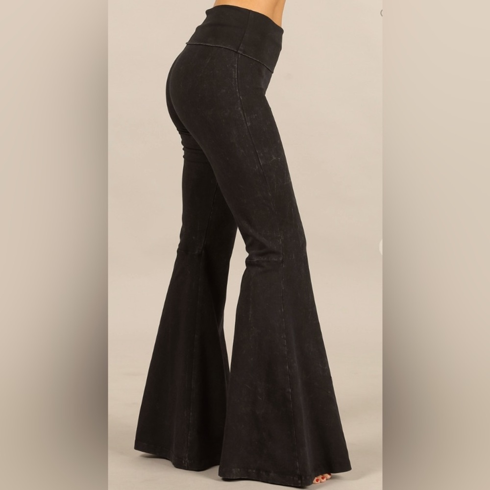 Cute Flare leg pants